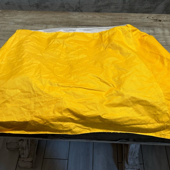 FisherPrice Toys Vintage Fisher Price Pop Up Playhouse Tent 987 52 Frame 4 House Peak Fort